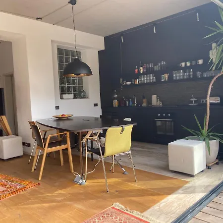 Entspannt In Nuernberg - Das Einhoernchen Extérieur photo